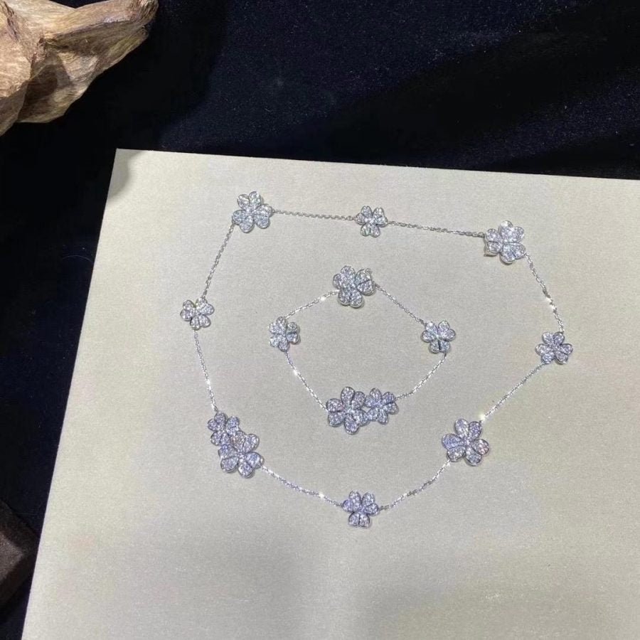 [Royal Jewellery]FRIVOLE SILVER 5 FLOWERS BRACELET