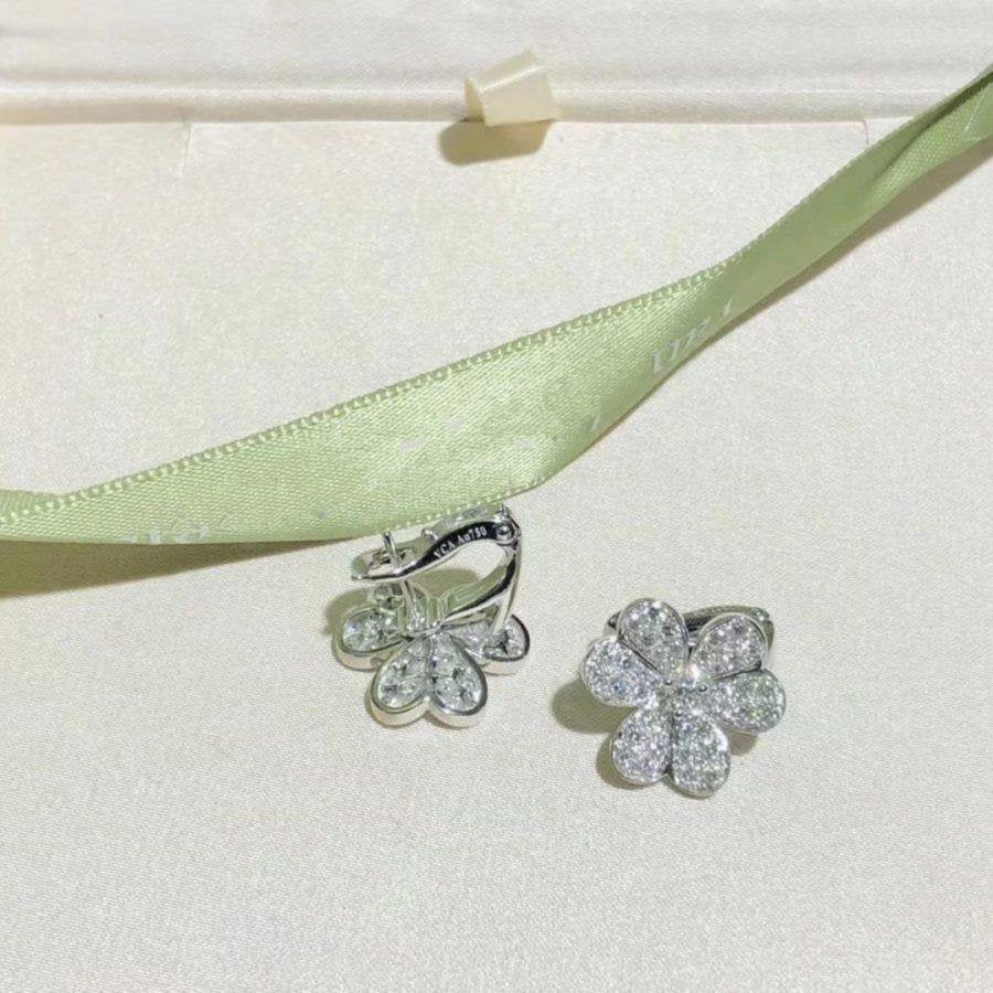 [Royal Jewellery]FRIVOLE SILVER FLOWER DIAMOND EARRINGS