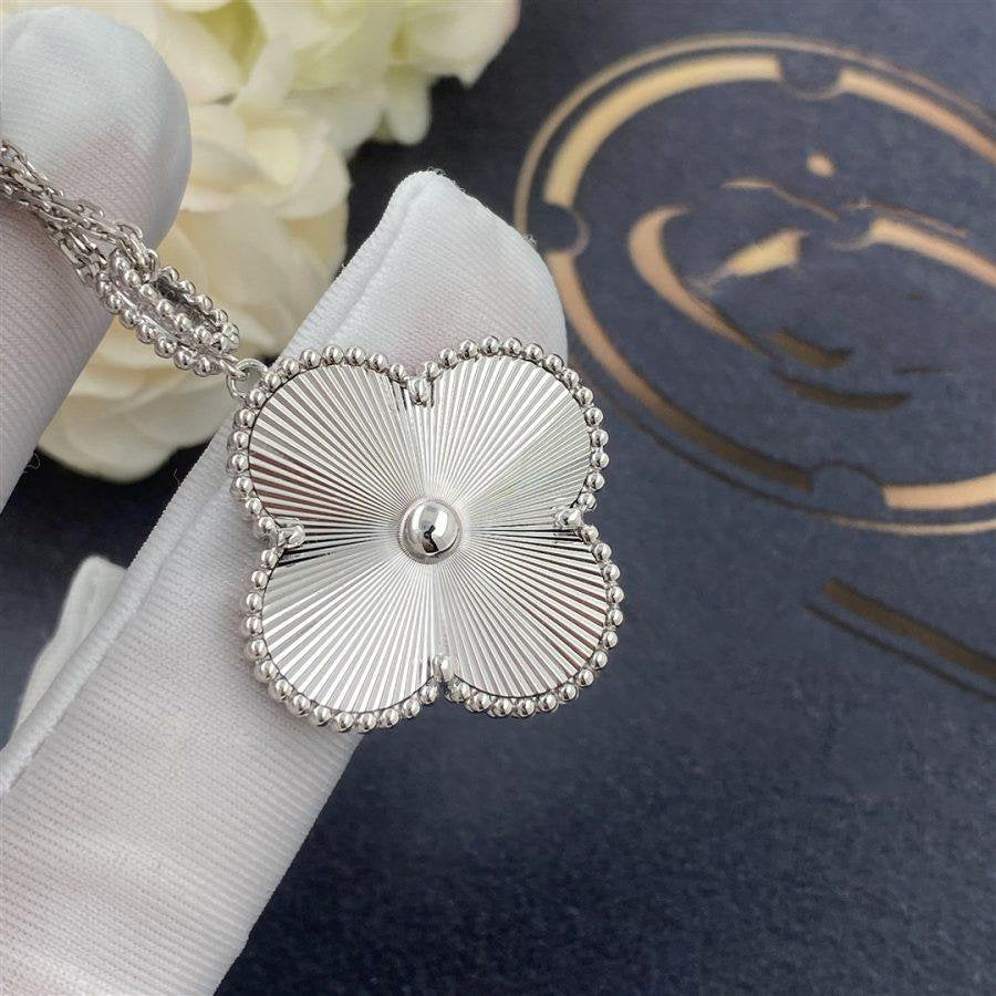 [Royal Jewellery]CLOVER 25MM SILVER BIG CLOVER NECKLACE