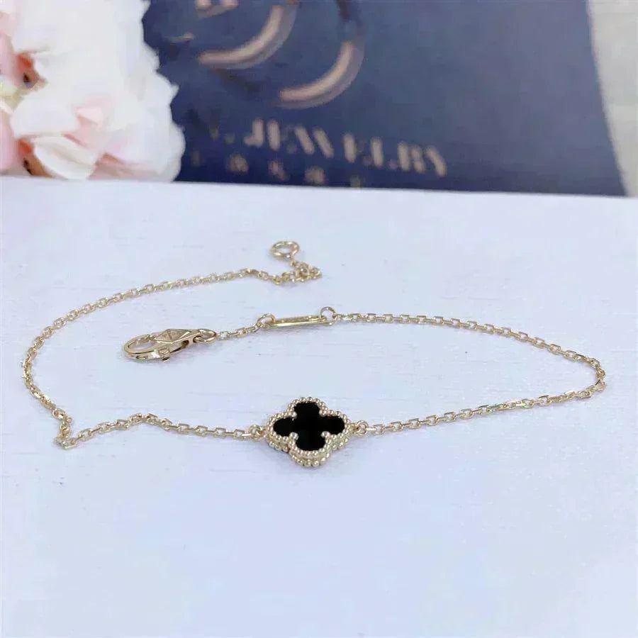 [Royal Jewellery]CLOVER ONYX SINGLE FLOWER BRACELET