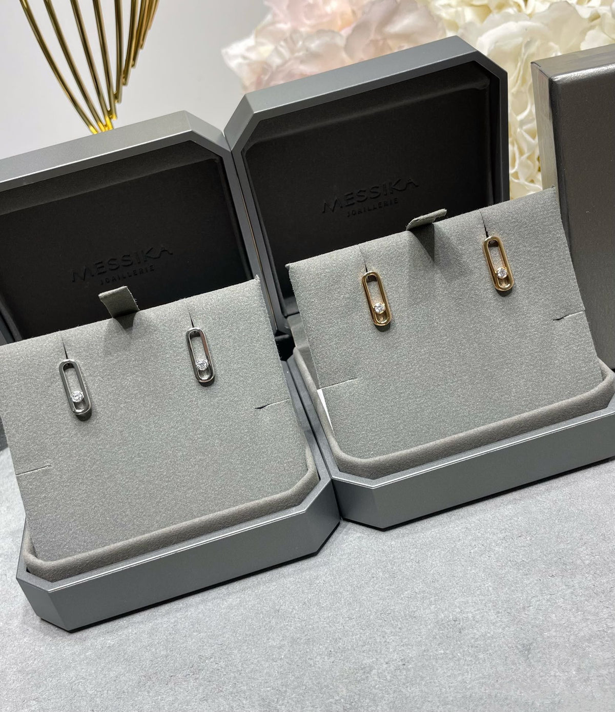 [Royal]MOVE UNO SMALL 1 DIAMOND EARRINGS