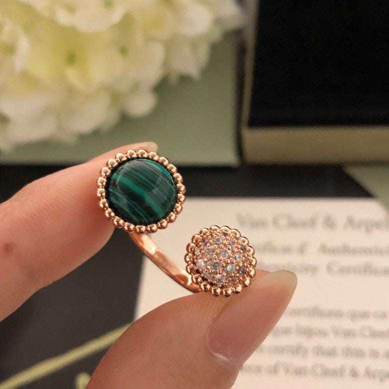 [Royal Jewellery]PERLEE COULEURS DIAMOND ROSE GOLD BETWEEN THE FINGER RING